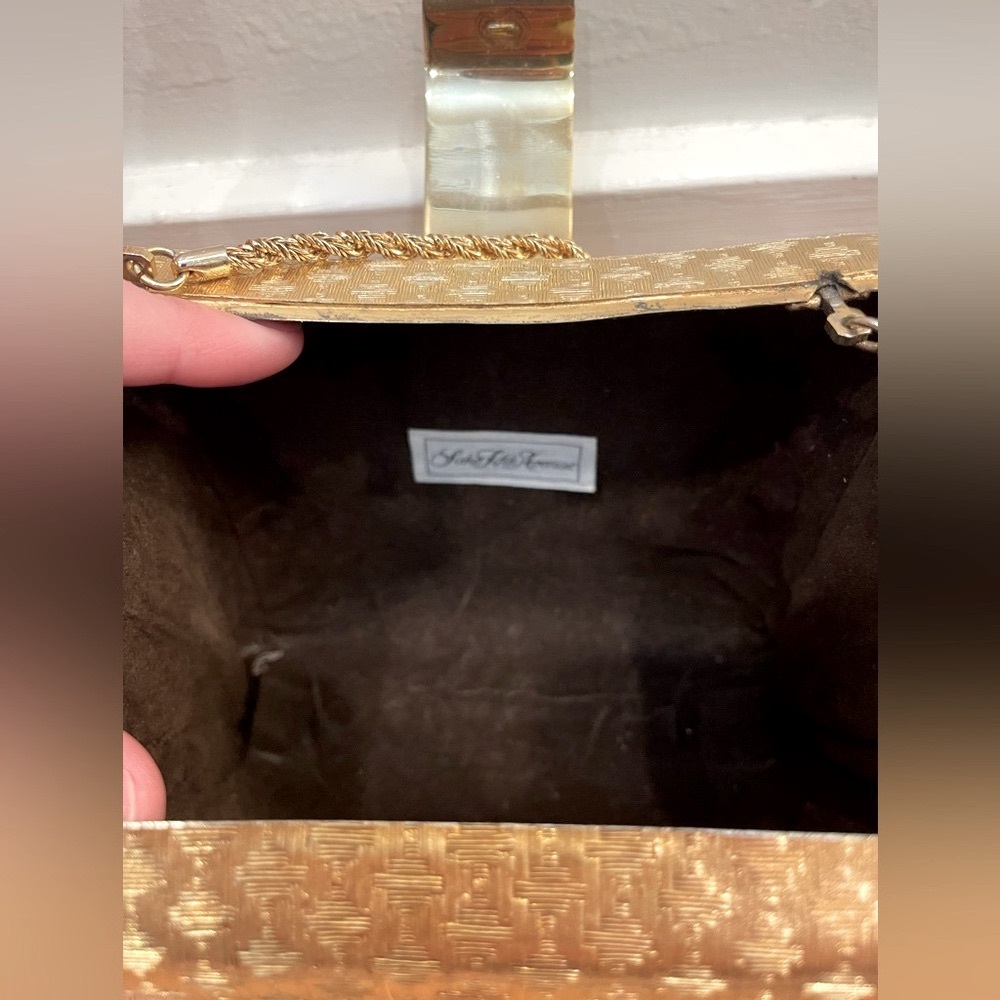 Vintage 1960s Saks Fifth Avenue Original Hard Case Shoulder Bag in Gold - Picture 8 of 12